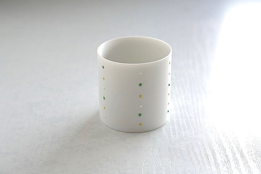Dot cup