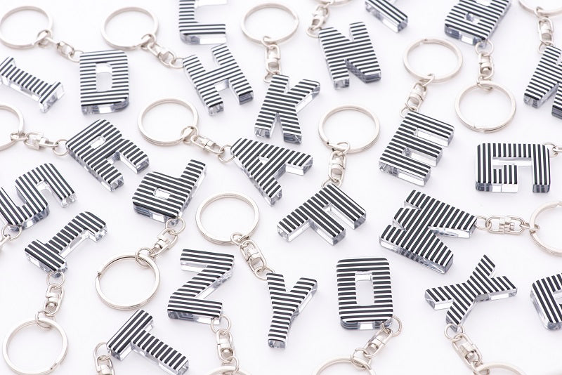 お守りホイッスル effe alphabet (エッフェ アルファベット) キーリングタイプ